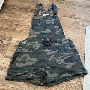 Camo jersey overalls